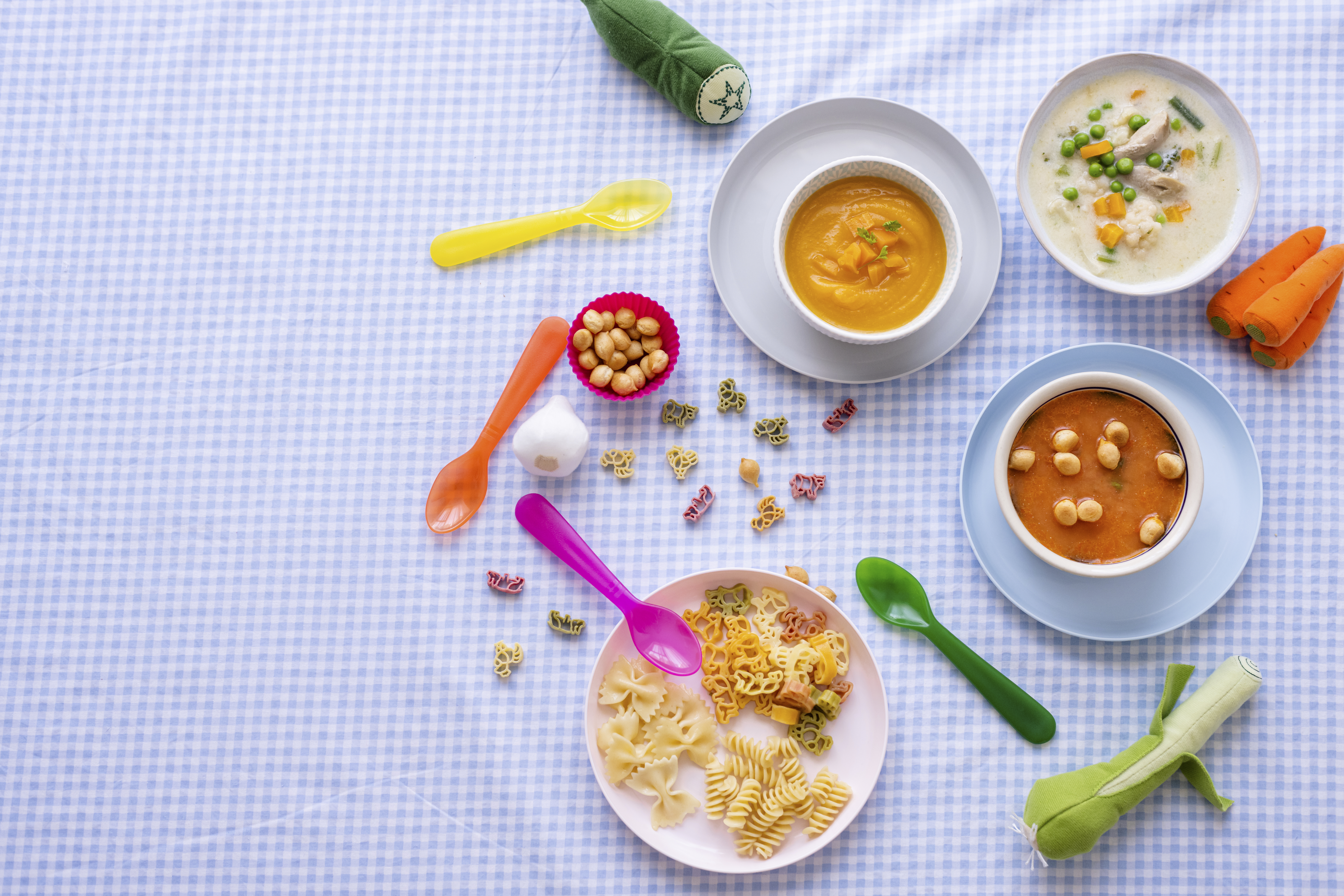 Baby Food Chart by Age: When Can Babies Start Eating Vegetables, Eggs, Idli & Other Solid Foods?